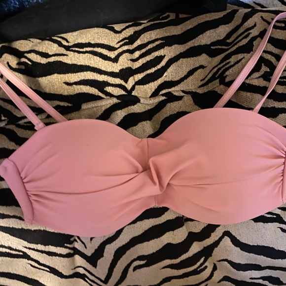 Brand new never used bathing suit top. Size medium and is super cute. - Picture 4 of 16